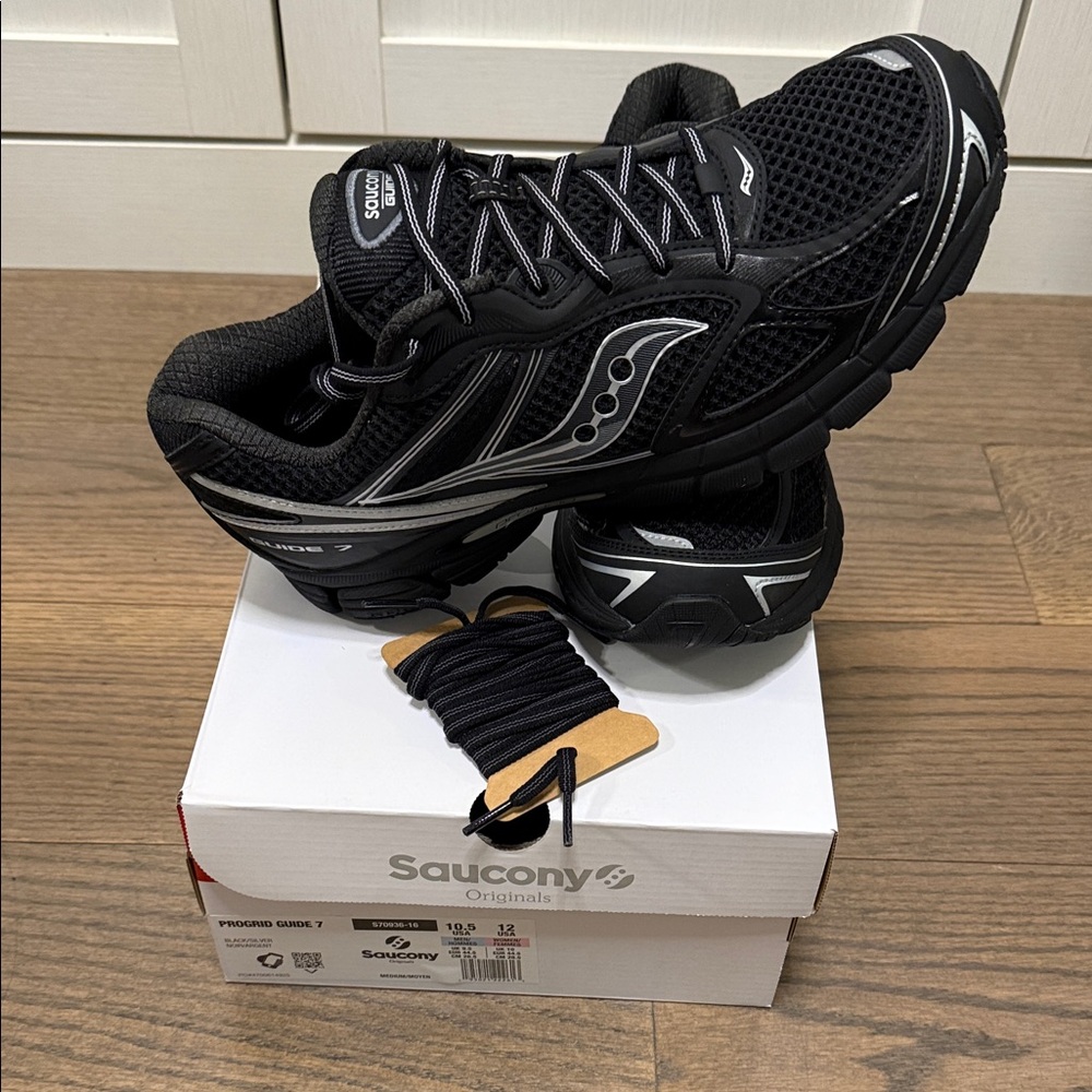Men’s Saucony pro grid guide 7 Black size 10.5
